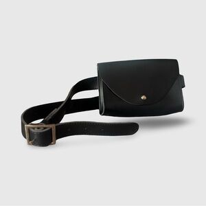 Sleek Black Crossbody Bag